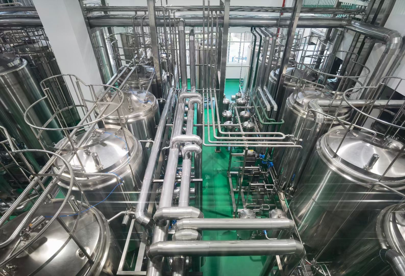 Nfc浓缩果汁生产线设备和碳酸饮料生产线设备配置有哪些不同